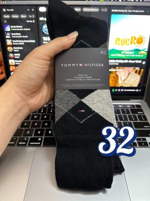 Tommy Hilfiger Dress Crew 32